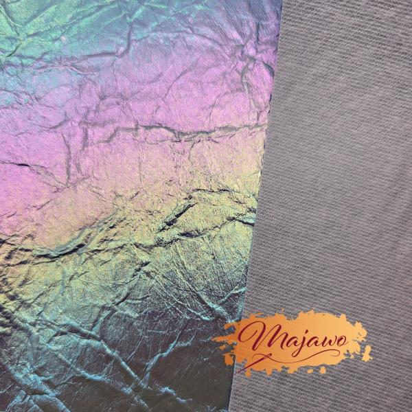 Kunstleder, Nr. 16, knittrig, irisierend, hellblau, ca. 44x62cm